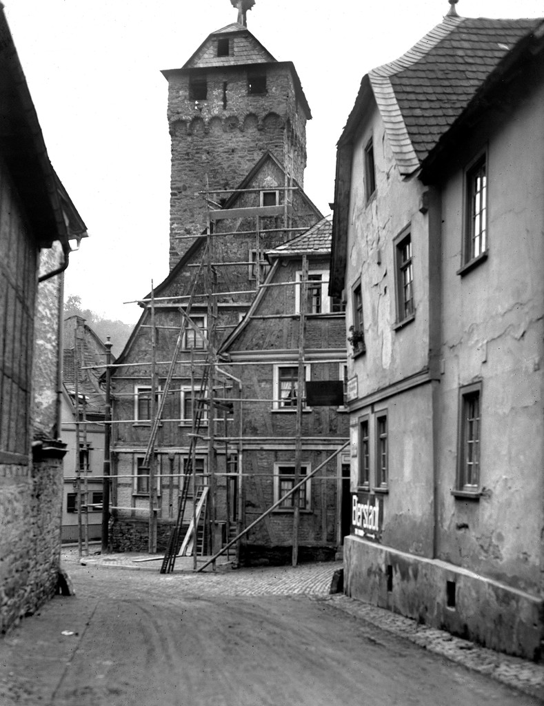Stadtmauerturm mit Wohnhäusern, Am Schlossberg, Sonnenberg