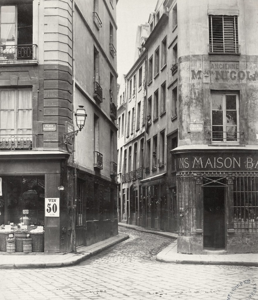 Rue des Lavandières, de la Place Maubert