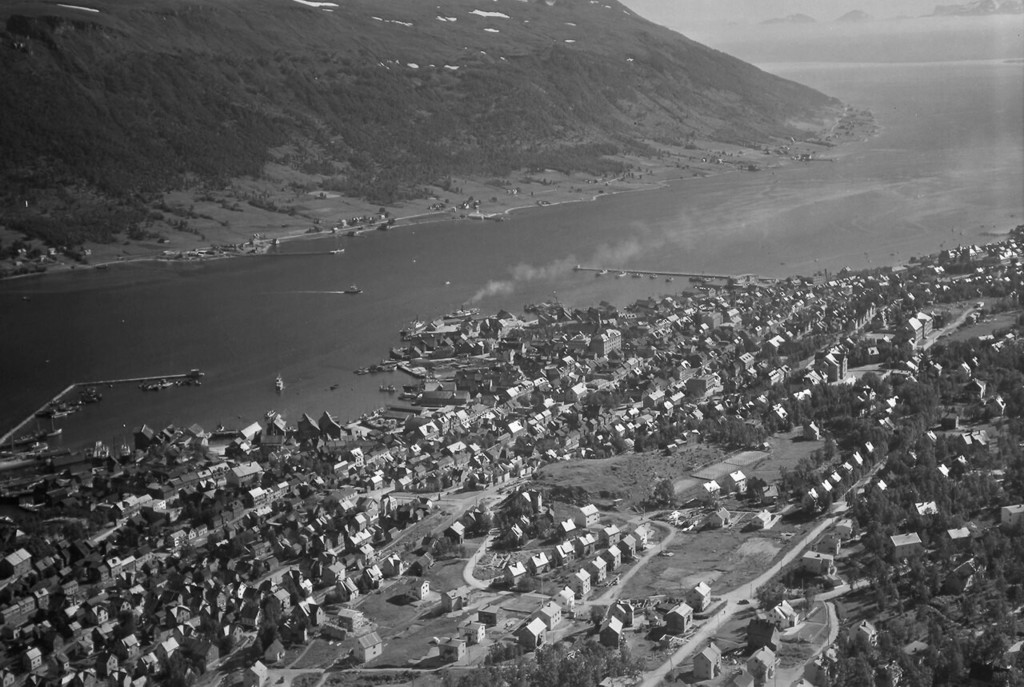 Tromsø by sett fra nordvest