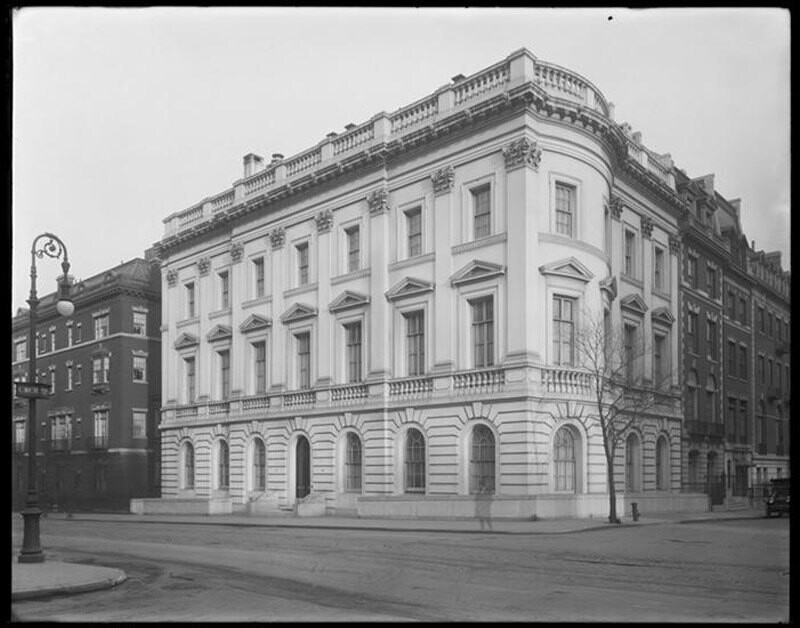 477 Madison Avenue at the corner of East 51st Street. Mrs. O.H.P. Belmont residence