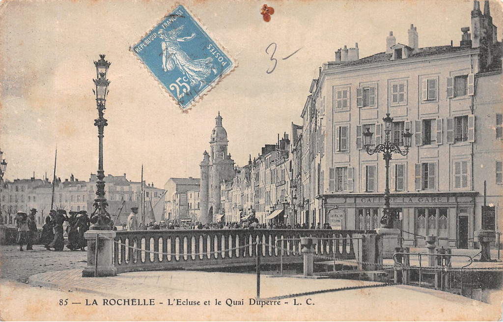 La Rochelle. L'Ecluse et le Quai Duperré