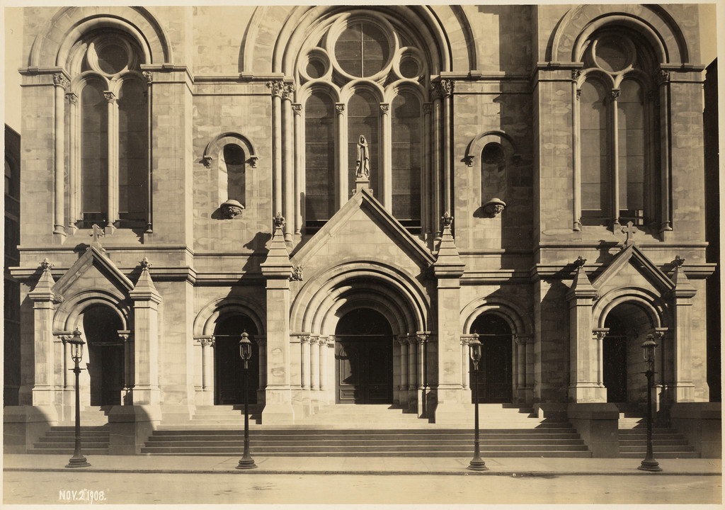 East 117th Street. St. Paul's Roman Catholic Church. Entrance