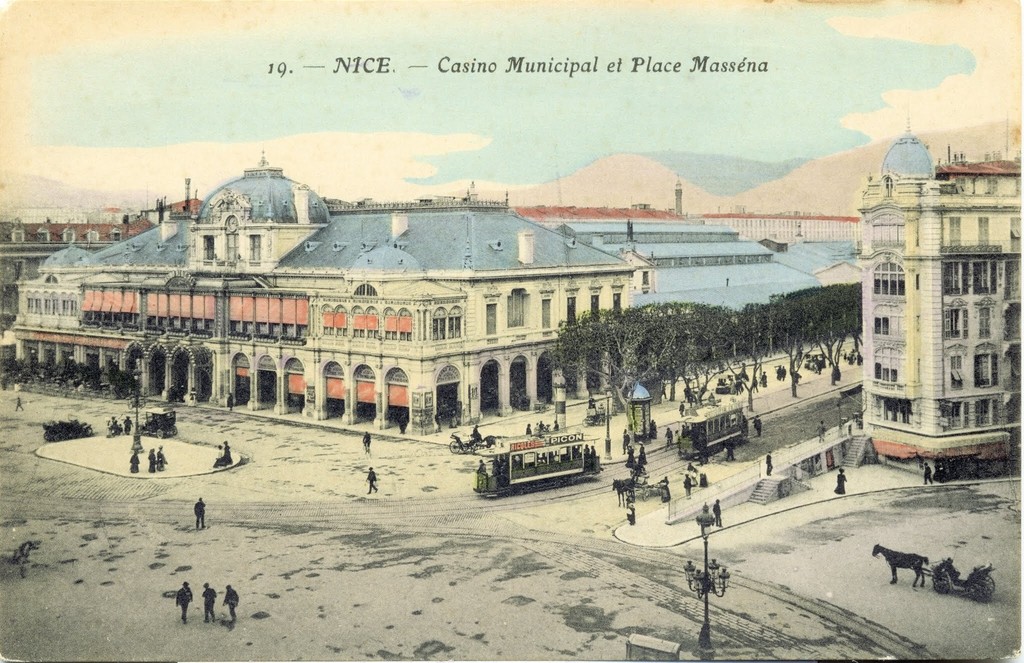 Casino Municipal et Place Massena