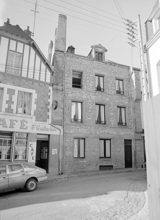 Old house on Auray's rue du Château