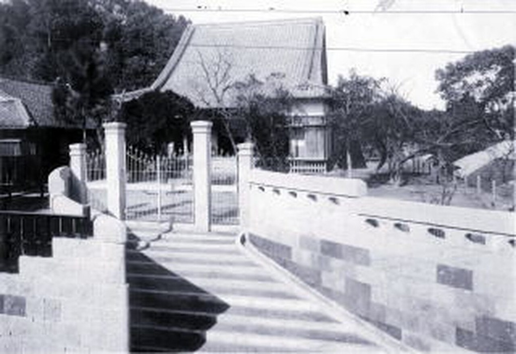 ガンゼッジ寺院、鹿児島