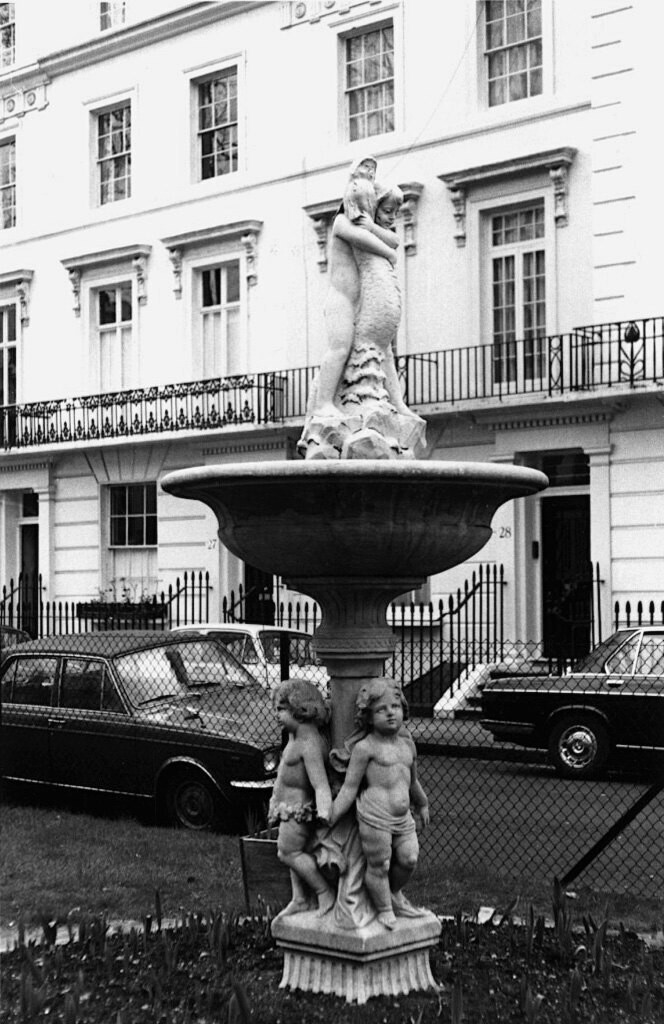 Ornamental fountain in Wellington Square