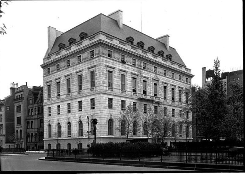 Union Club, 69th Street and Park Avenue, NYC. Exterior.