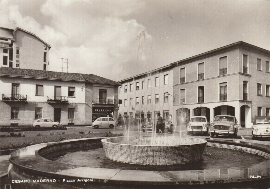 Cesano Maderno, Piazza Arrigoni