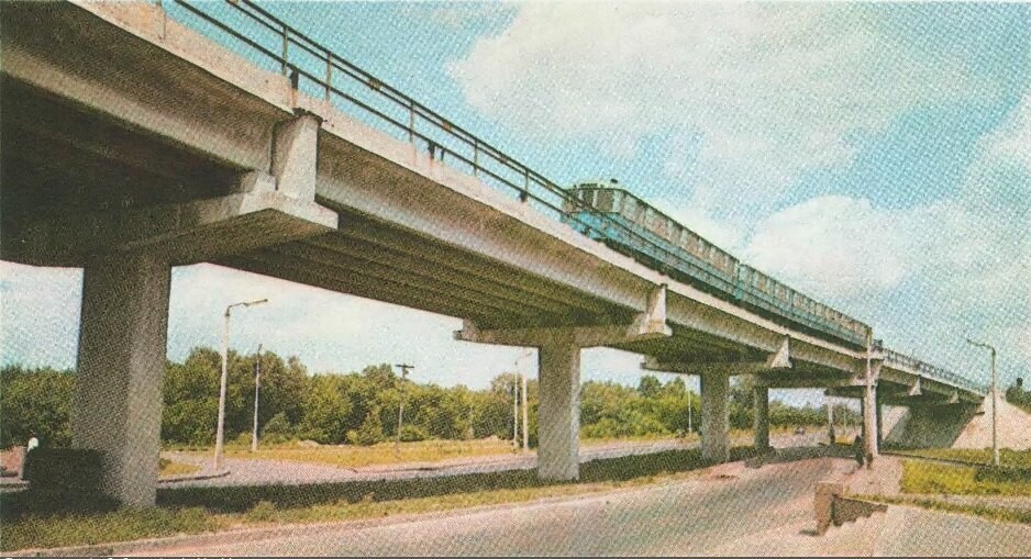Міст метро