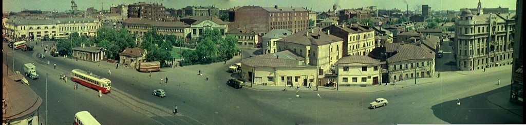 Вид Таганской площади с угла Гончарной улицы (панорама)
