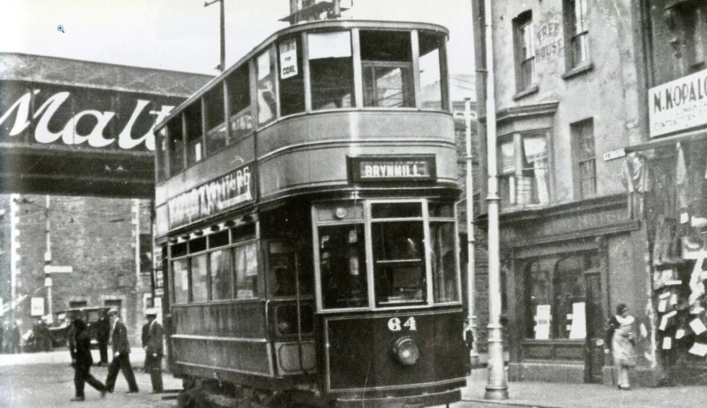The Brynmill tram at terminus on Wind Street