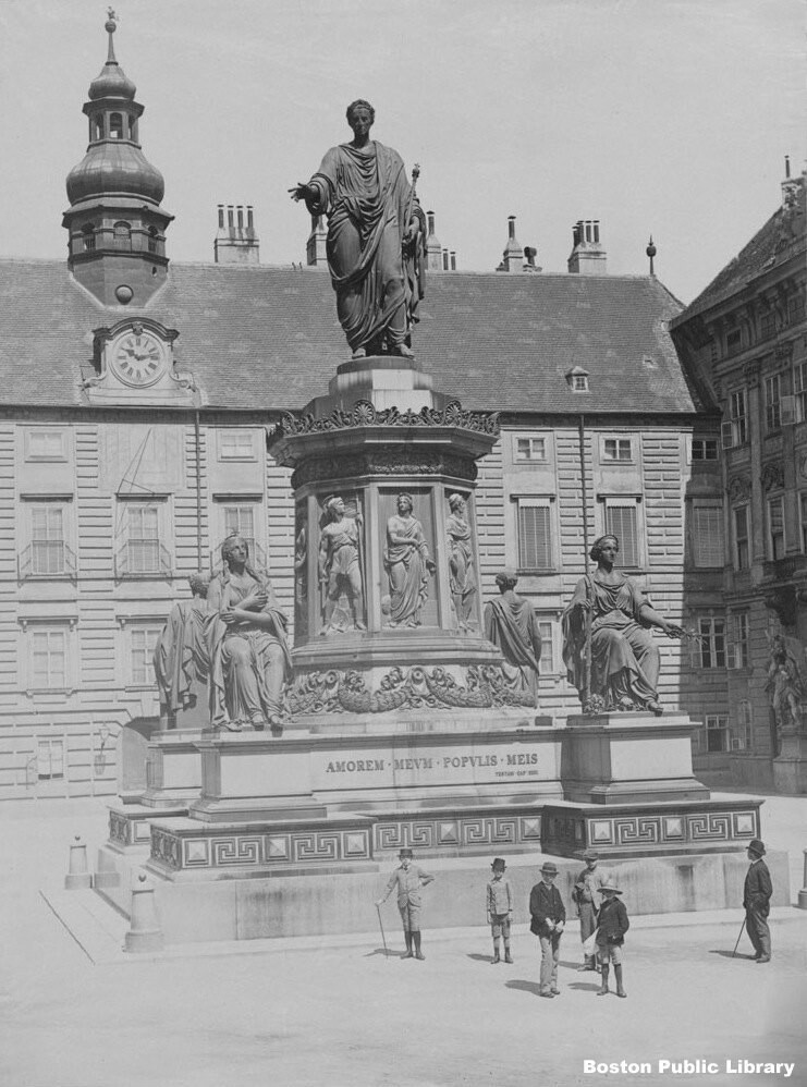 Denkmal Kaiser Franz I von Österreich im Innenhof der Hofburg