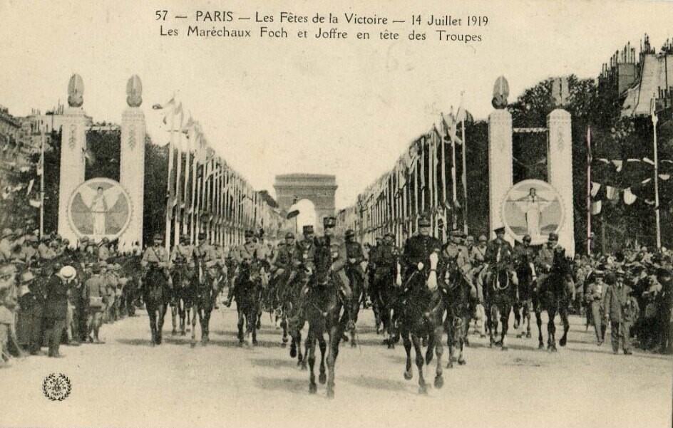 PARIS Défilé du 14 Juillet 1919 (militaires)