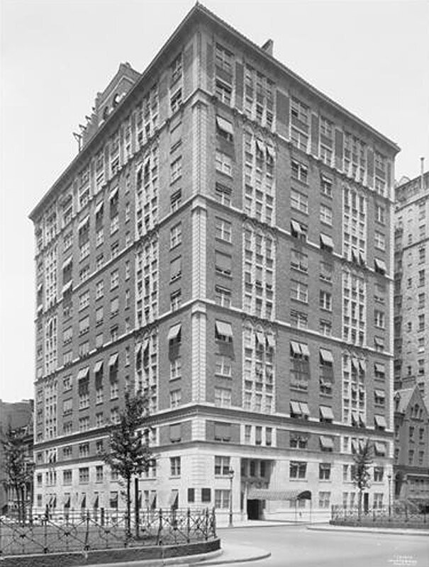 888 Park Avenue at the N.W. corner of 78th Street. Apartments.