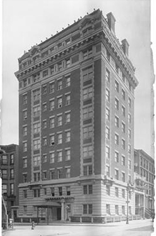 East 55th Street at S.E. corner of Madison Avenue. Palmer apartment house.