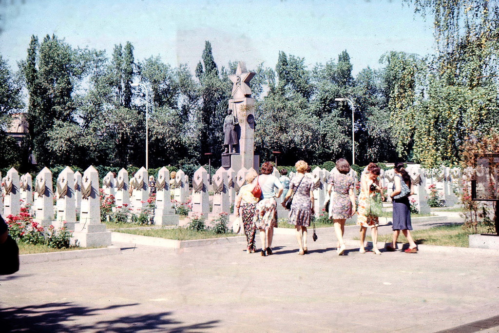 Monument Ruské osvobozenecké armády na Olšanských hřbitovech