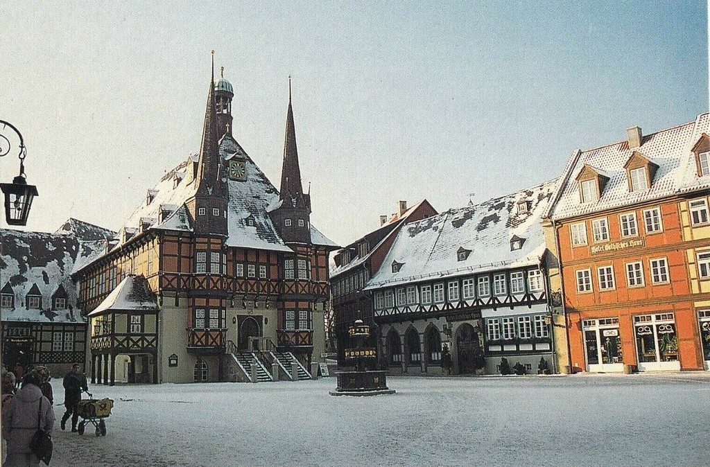 Wernigerode. Marktplatz mit Rathaus
