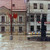 Velké Meziříčí. Povodeň 21.5.1985. Náměstí. U kašny se sochou sv. Floriána