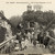 Buttes-Chaumont sur le pont suspendu