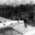 Pe aripa aeronavei monument Il-18 de pe Chekanskaya Gorka