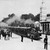L'exposition universelle de 1889: le Chemin de fer Decauville devant le palais de l'Algérie