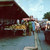 Oranjestad. Fruithandelaren op de markt