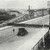 Pojazd pancerny wojsk Piłsudskiego przez most Poniatowskiego wjeżdża na Warszawę