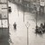 Dordrecht. Mensen roeien over het ondergelopen Steegoversloot na de watersnoodramp
