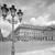 Place Vendôme. Un candélabre à trois branches