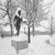 La statue de Charles Pictet de Rochemont sous la neige