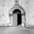 Montjoyer. La porte de l'aile de la bibliothèque de l'abbaye Notre-Dame d'Aiguebelle