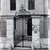 La place du Bourg-de-Four: le portail de l'église luthérienne