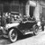 Première voiture allemande prise par les belges, rue du Sentier