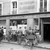 Bayeux, rue Saint-Malo devant la vitrine de l'imprimerie J.Jehanne