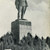 Monument la G.I. Kotovsky pe aleea centrală a parcului victoriei