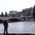 Pêcheur sur le quai de la Seine